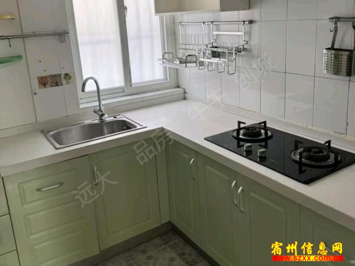 吾悦广场跟前别墅出租5室2卫1900/月