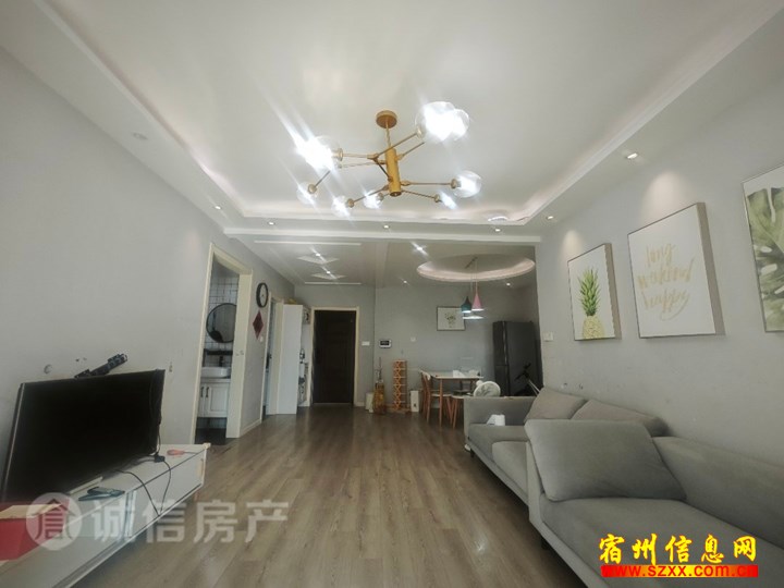 出租 新二中旁对面 三室精装 1500一个月