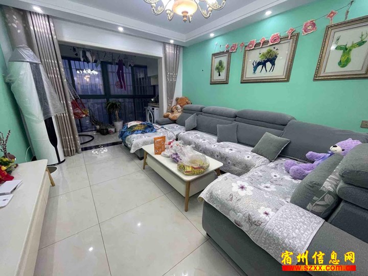 中辰一品精装三室两厅1200月拎包就住