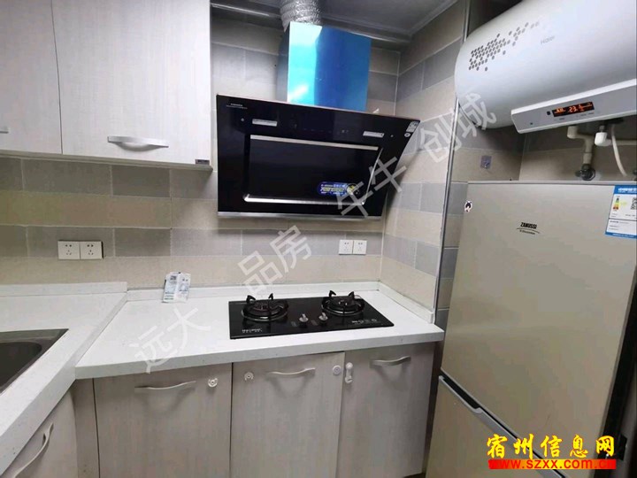 吾悦广场对面华洋新世界两室出租800/月