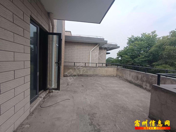 别墅降价卖 文化创意小镇260平 169万 降价卖