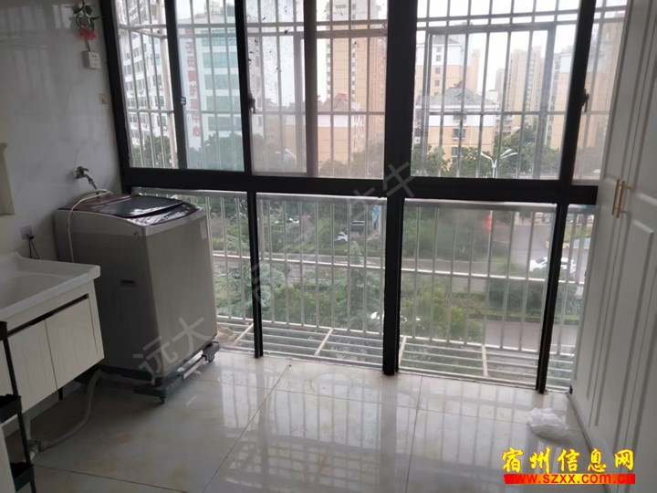 西关光彩阳光城精装一室出租600/月 可*租