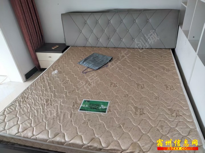 西关光彩阳光城精装一室出租600/月 可*租