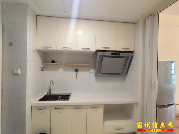 吾悦广场跟跟 精装修家具家电齐全800元