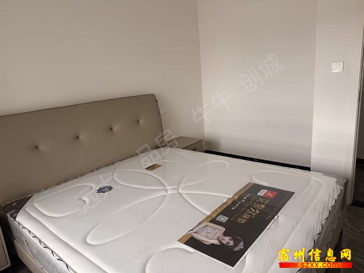 吾悦广场吾悦华府三室精装修1500/月