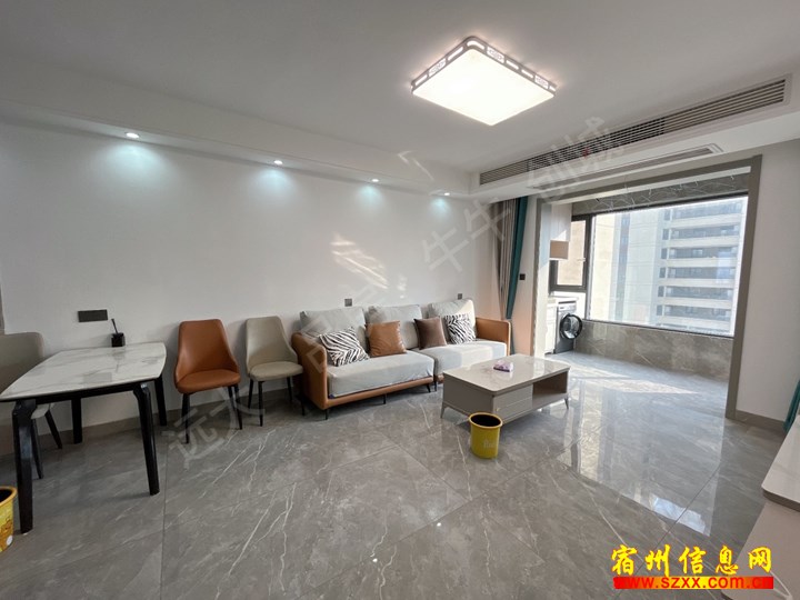 市政府跟前和园小区豪装三室出租1550/月