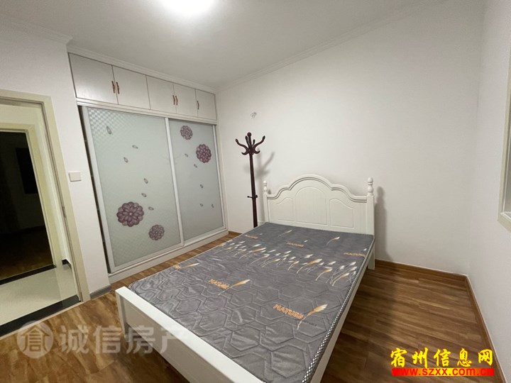 宋园小区1400一月