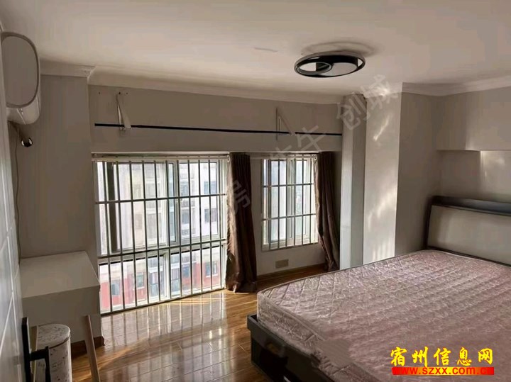 翰林苑小区 精装修 家具家电齐全 拎包即住