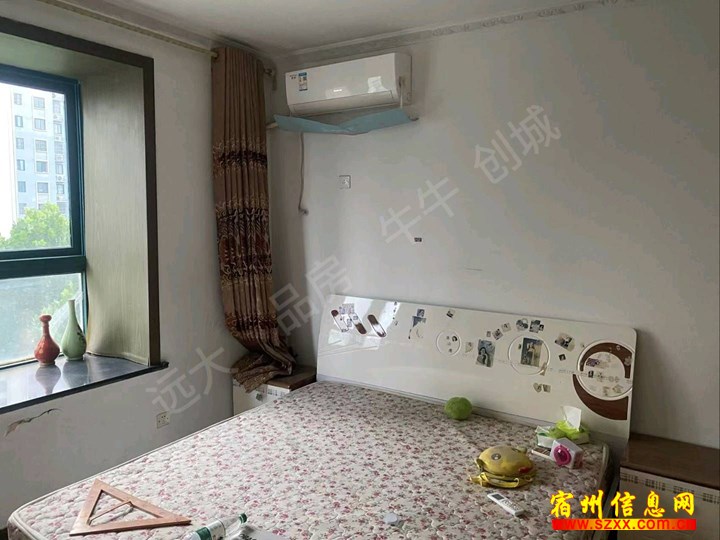 明日世纪花园 650元/月
