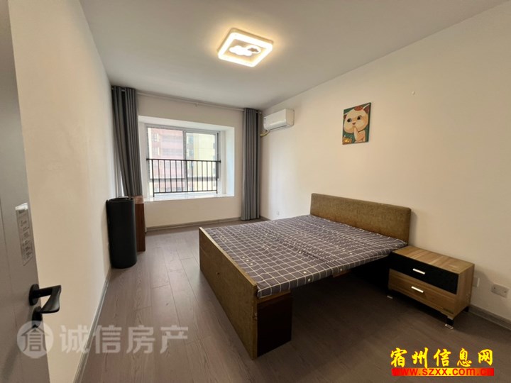 粮干校 三室拎包入住