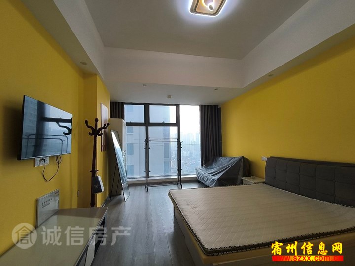CBD万达 45平 1000元/月拎包入住