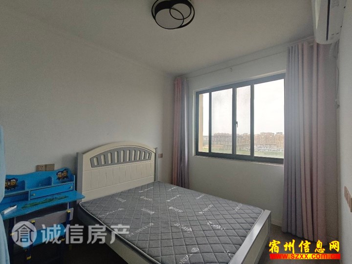哈佛玫瑰园,精装修三室,黄金楼层