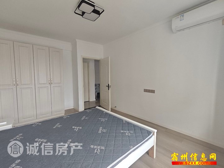 哈佛玫瑰园,精装修三室,黄金楼层