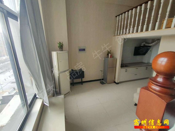 财富大厦 800元/月