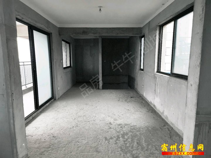 百丽府 洋房 145平 四室两厅 毛坯