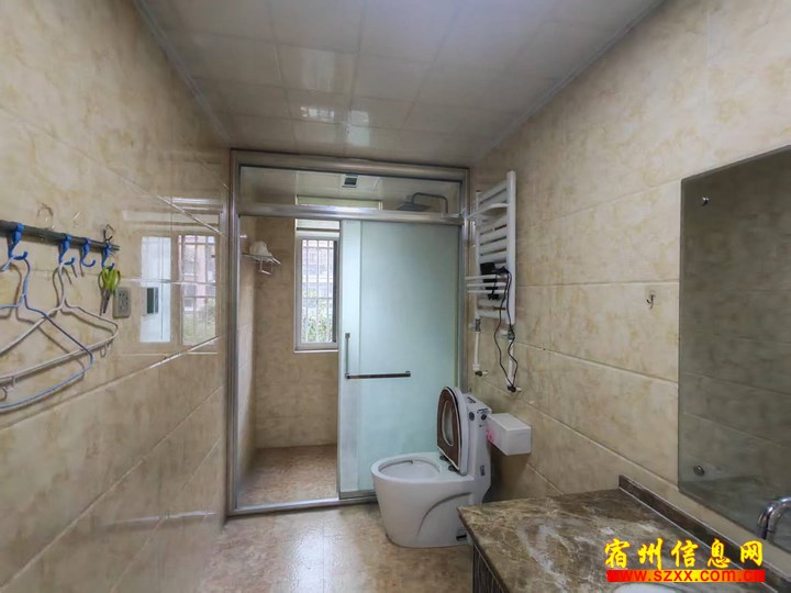 港利江南东区,两室,暖气,小学急租