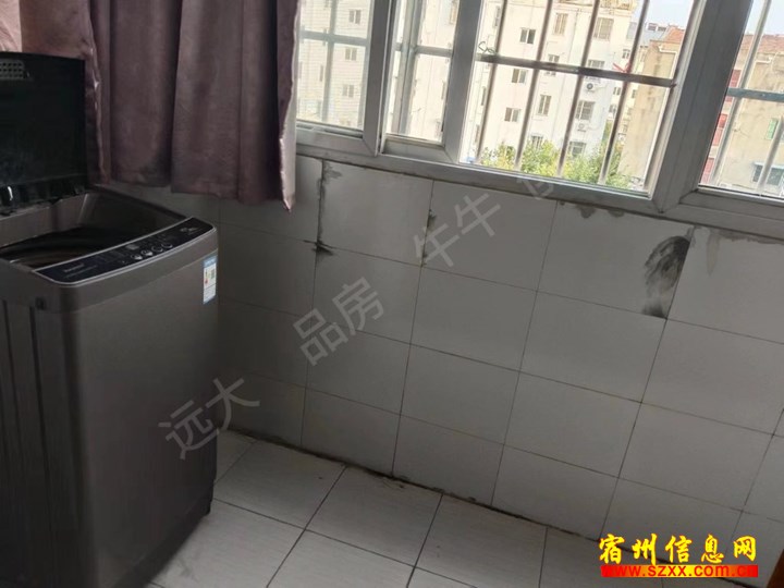 桃园山庄 精装3室2厅 850/月,家具家电齐全