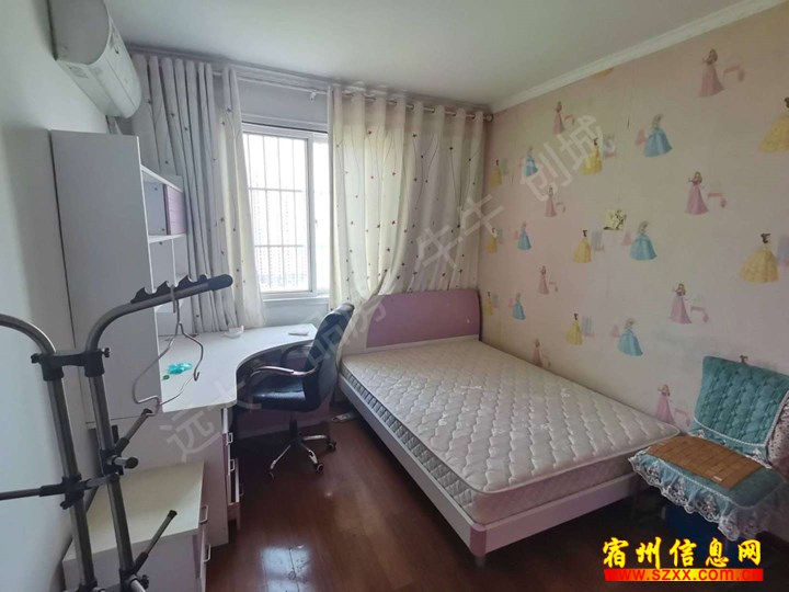 中华园 两室两厅 中装 128平