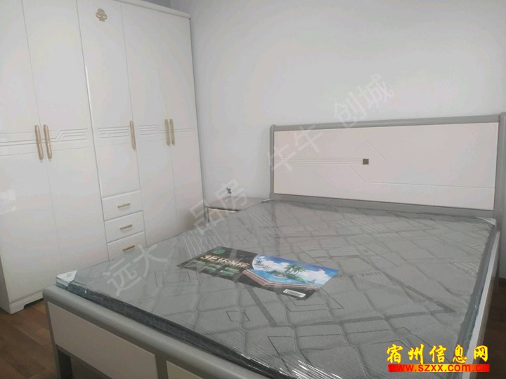 广源缤纷城精装修1400/月4室