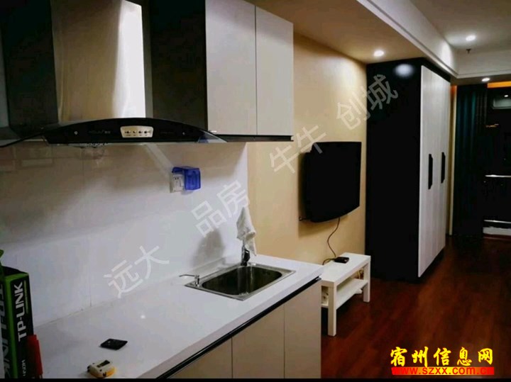 云集精装一室1000月拎包入住