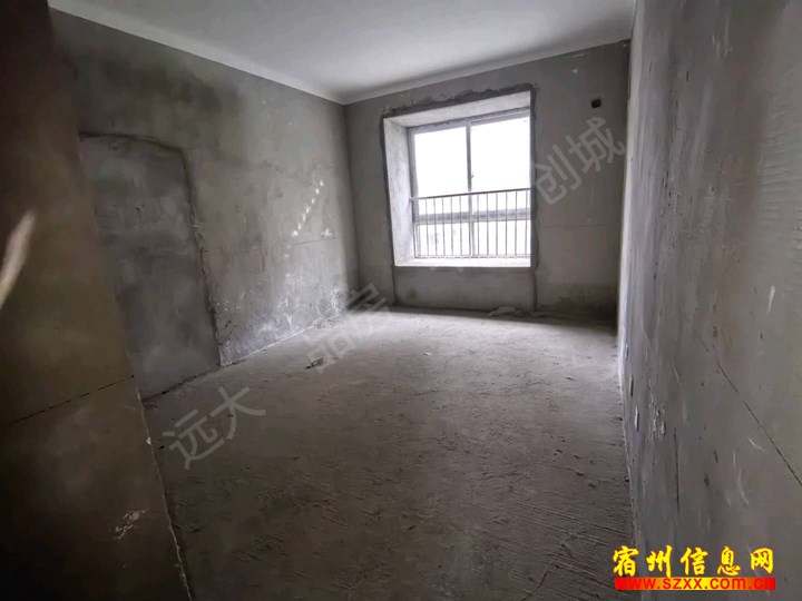 汇豪新天地 毛坯 三室两厅 120平