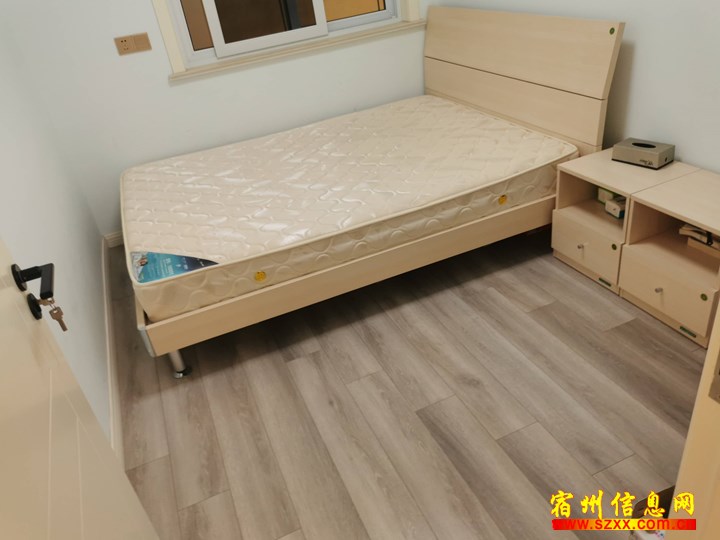 一中对面学源居精装两室1100家电齐全拎包就住
