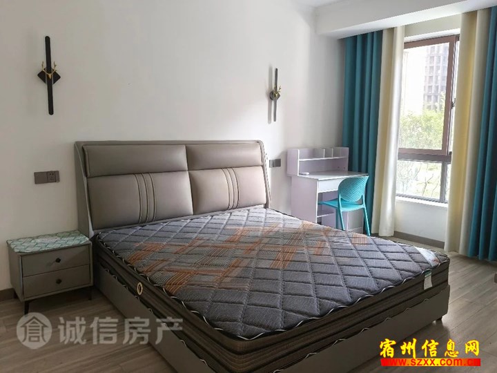 金方世纪城精装三室出租