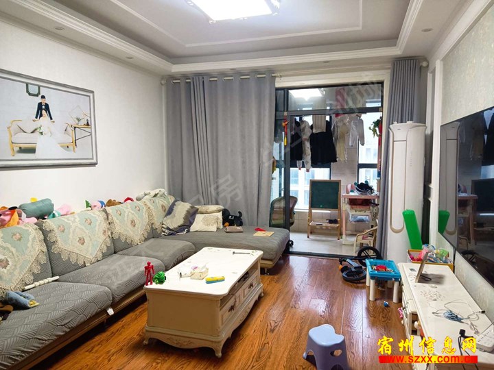 御品华府 111平 精装 三室两厅 60万